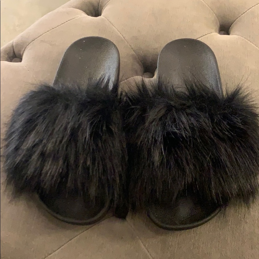 NWT! Black fur slides